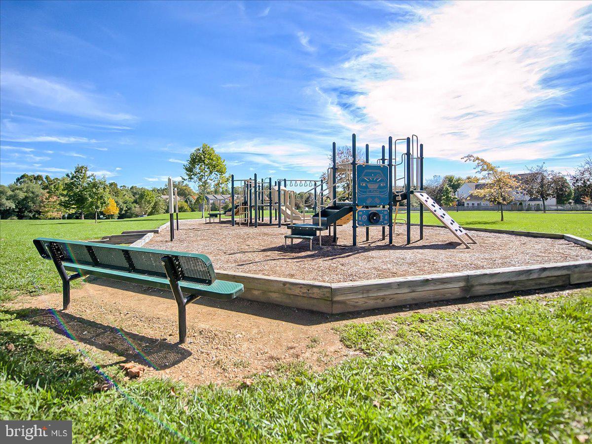 2238 Bear den Rd