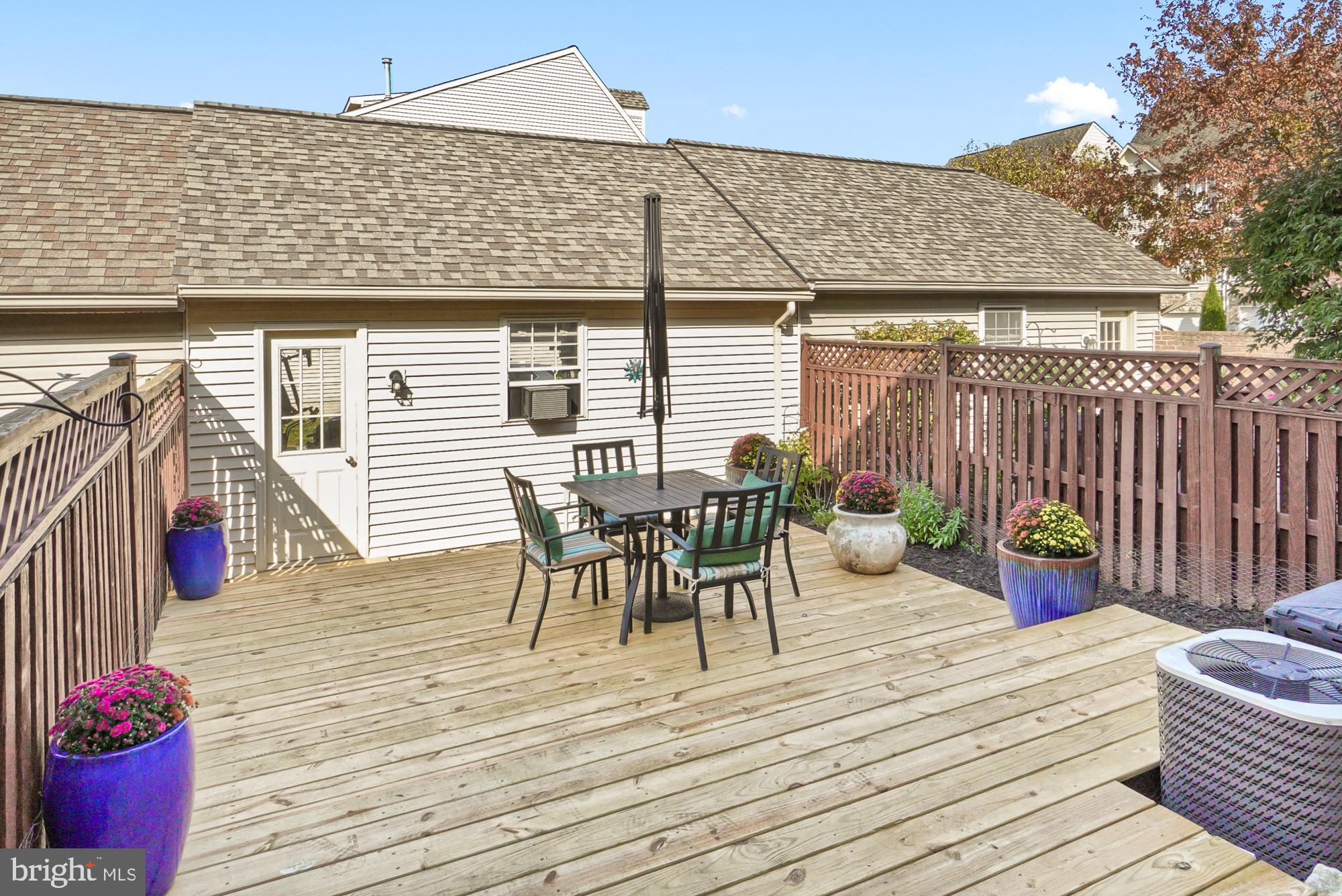 2238 Bear den Rd