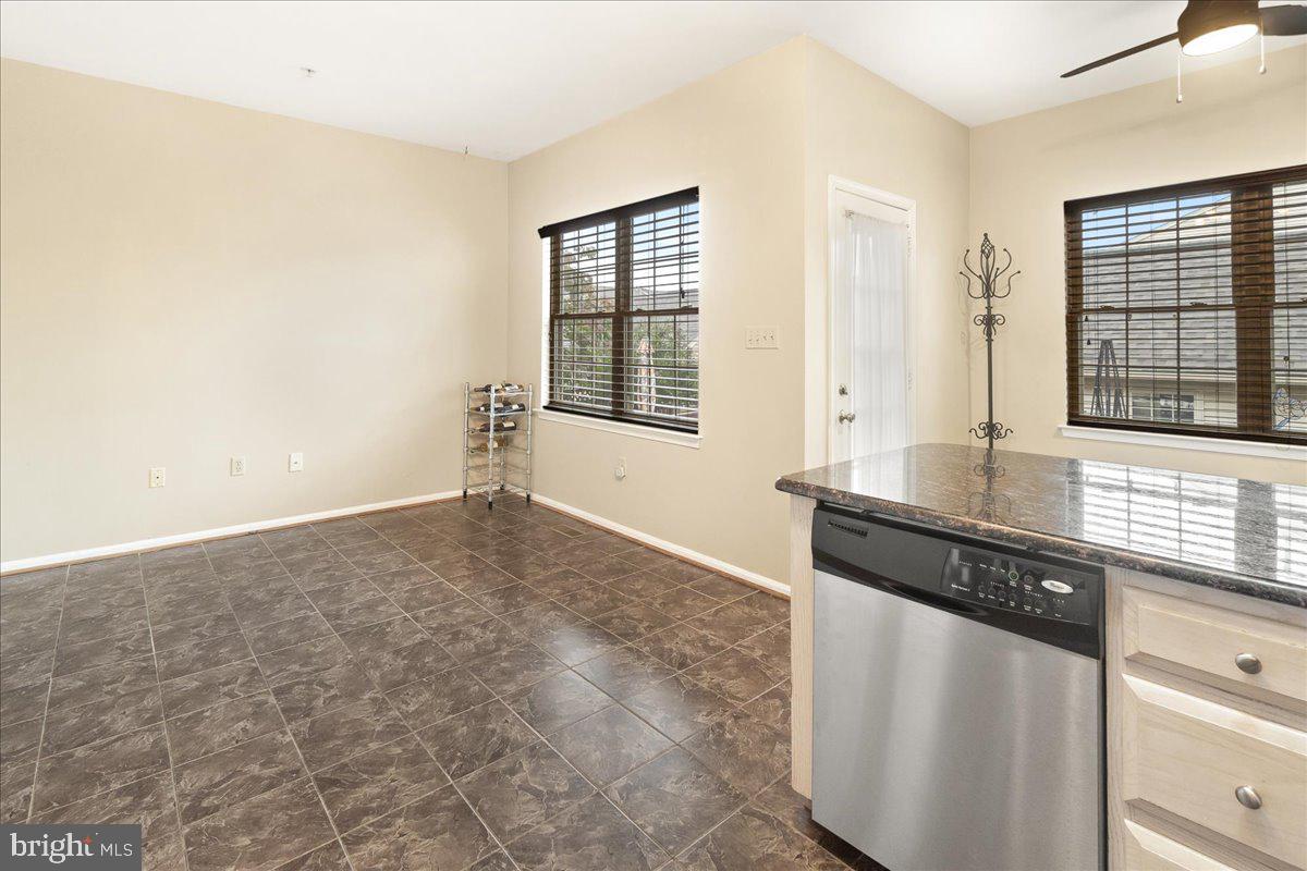 2238 Bear den Rd