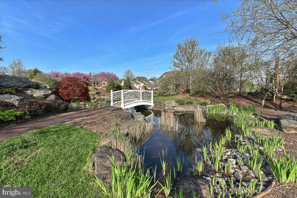 2238 Bear den Rd