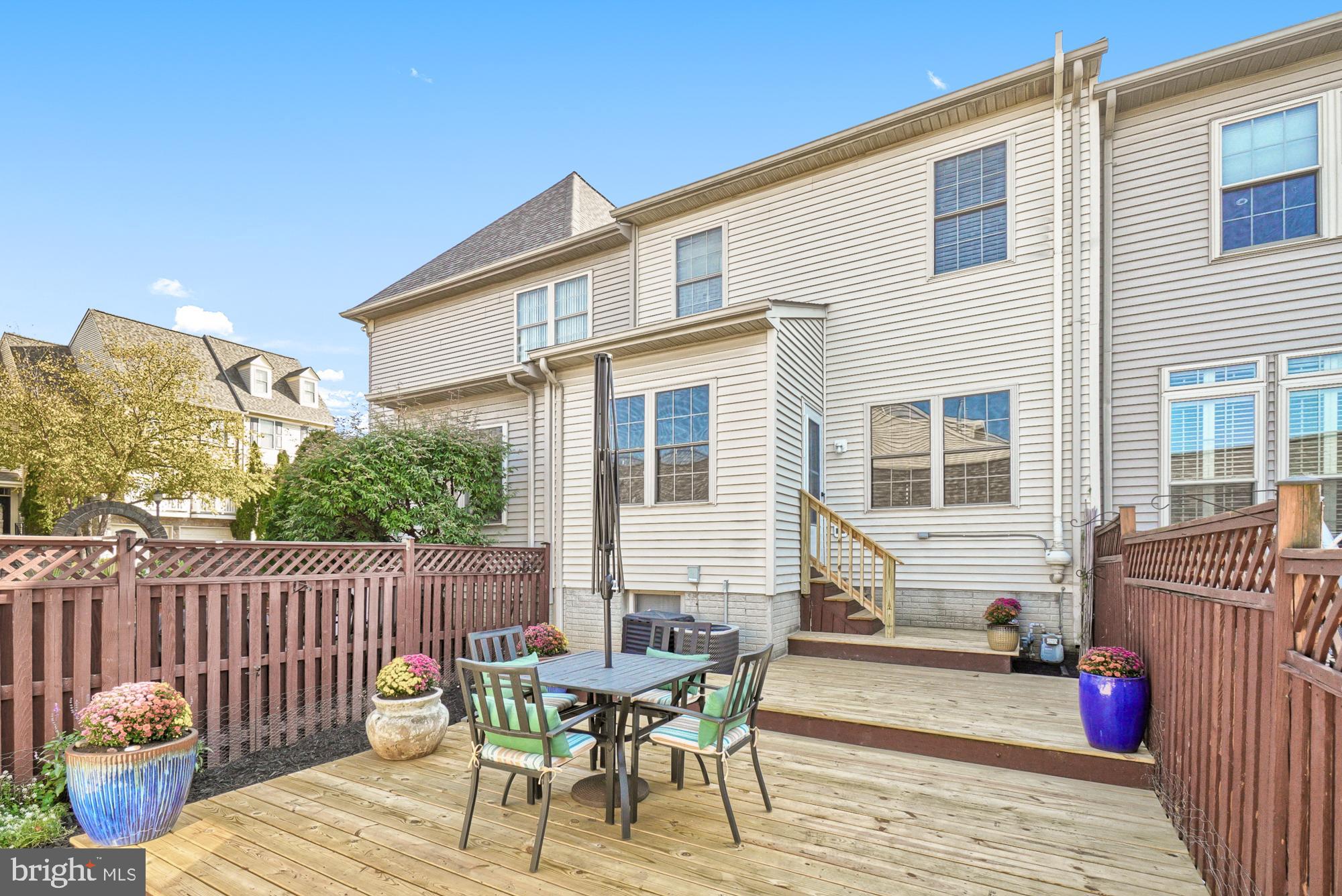 2238 Bear den Rd