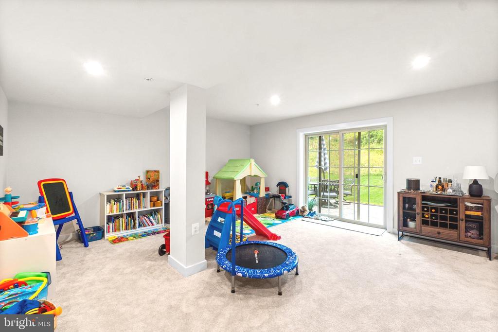 7106 Mandalong Way