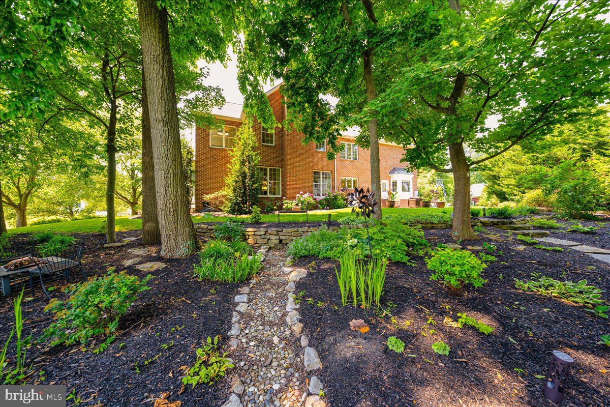 8701 Berwick Pl N
