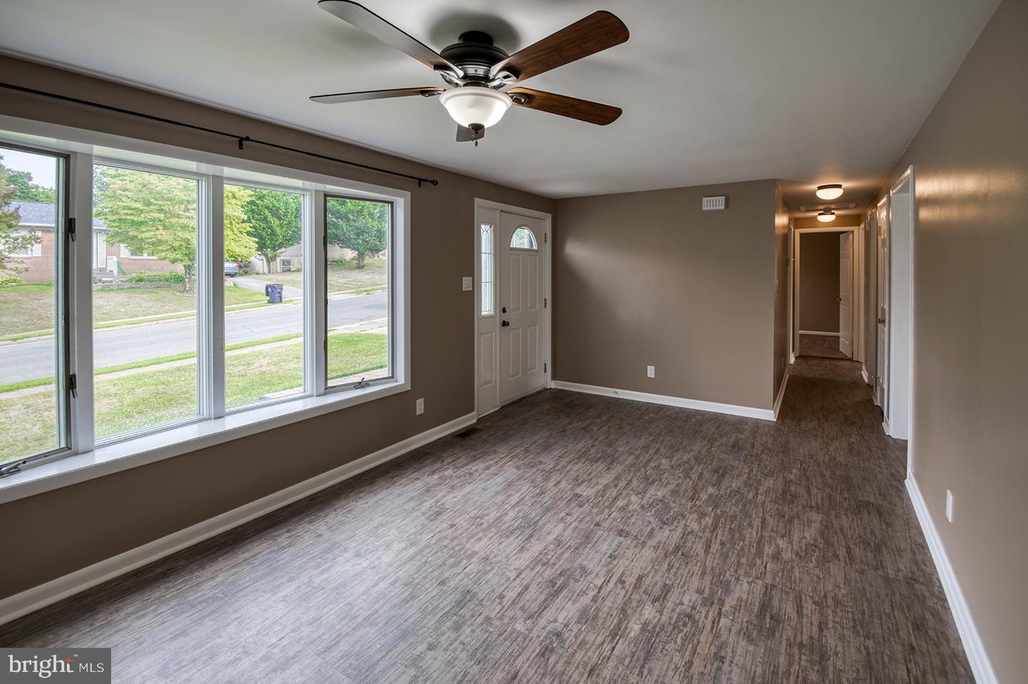 218 WINTERGREEN LN