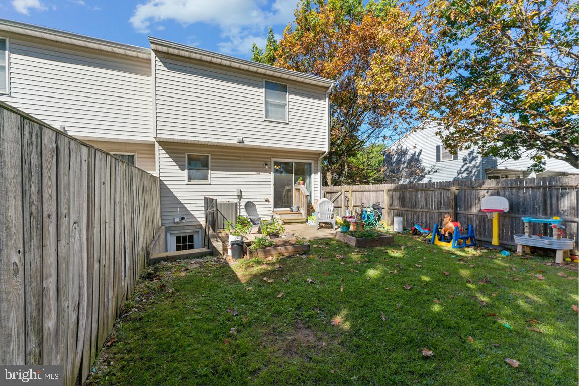 1301 Oak View