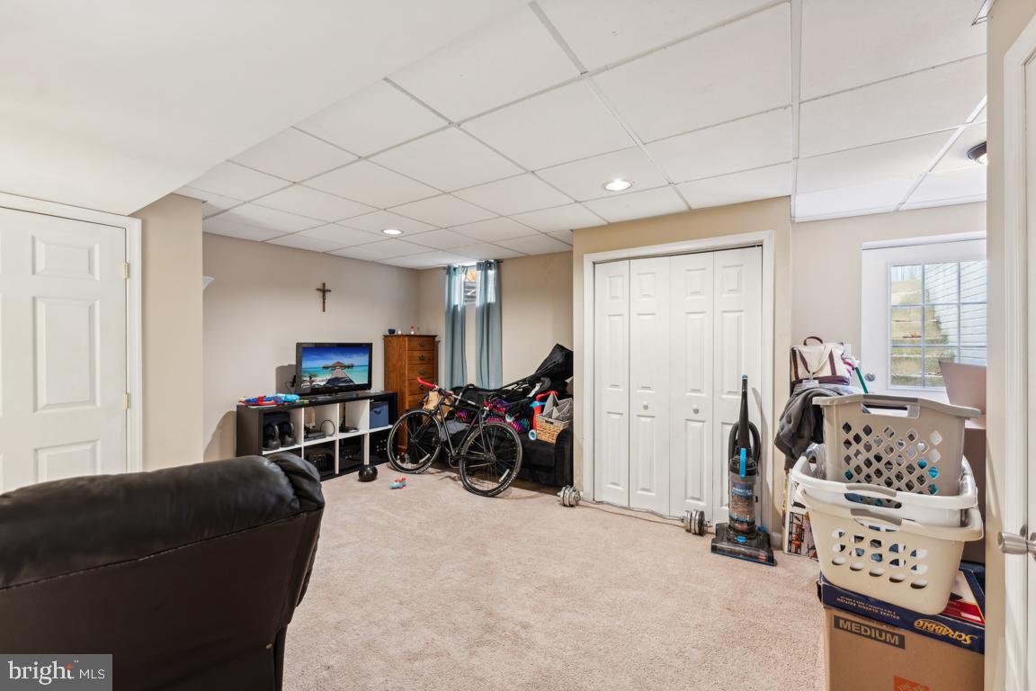 1301 Oak View