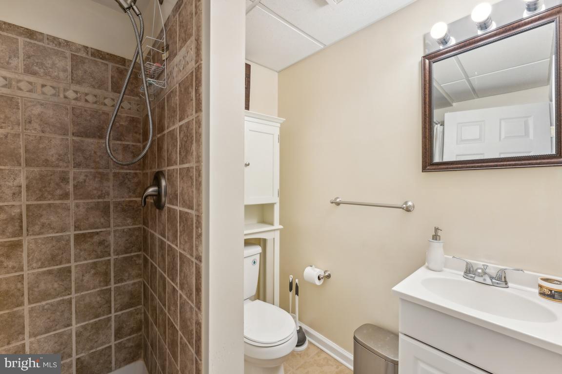 1301 Oak View
