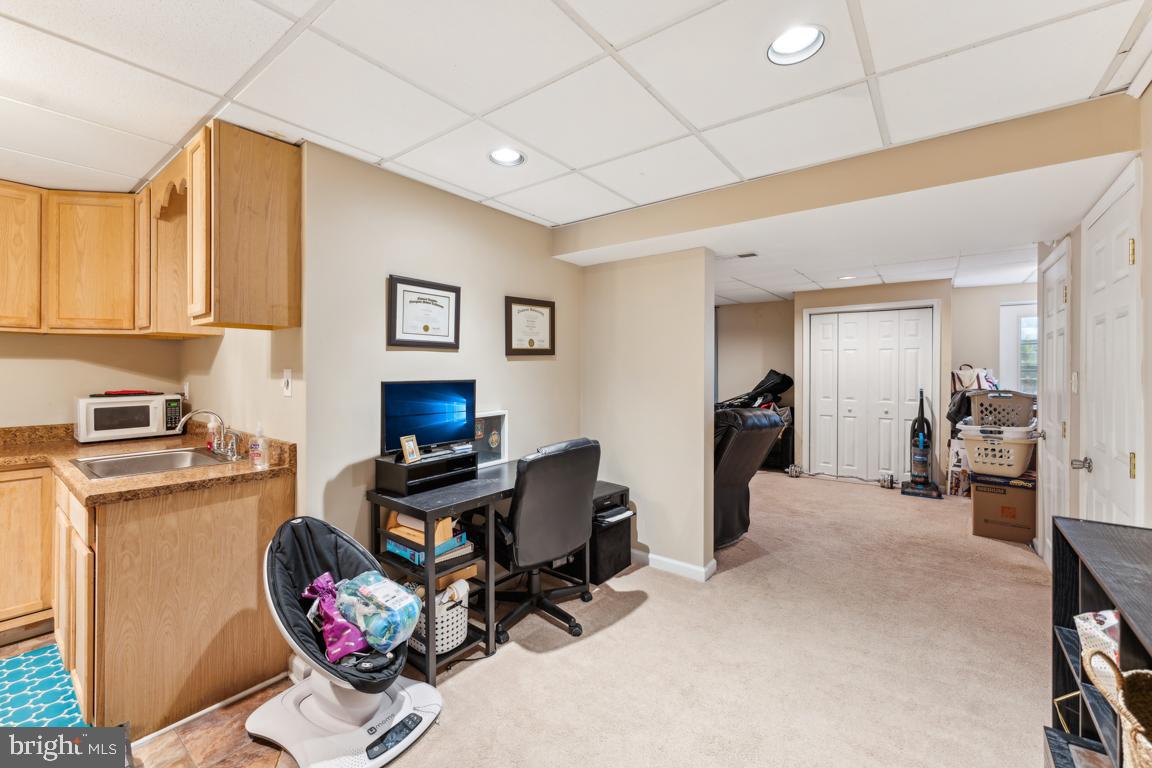 1301 Oak View