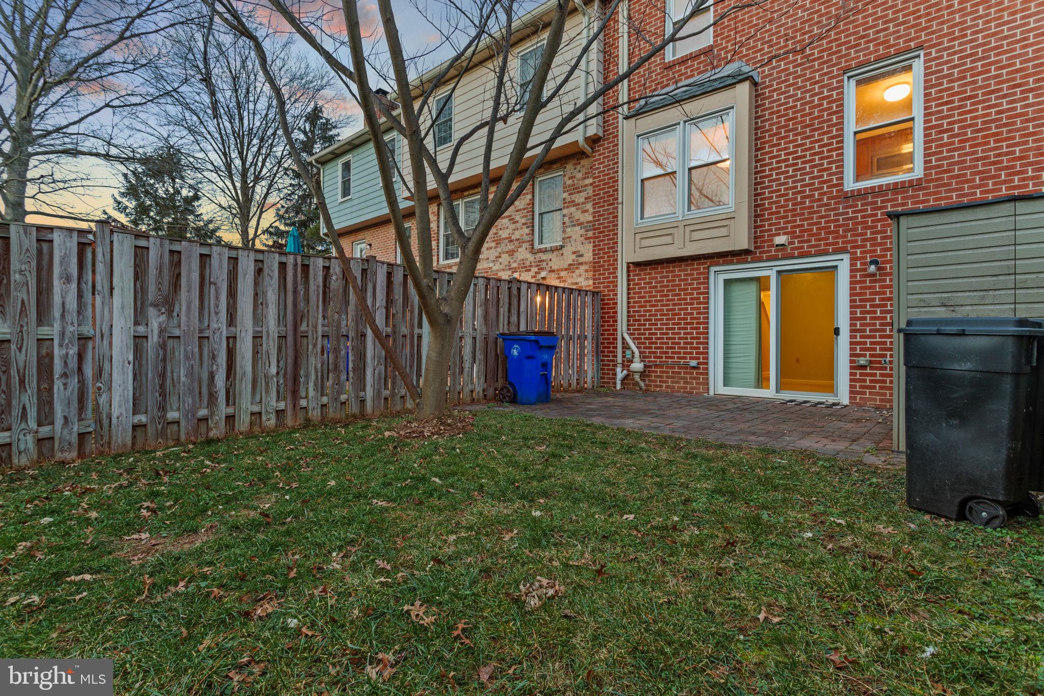 117 ADAMS CT