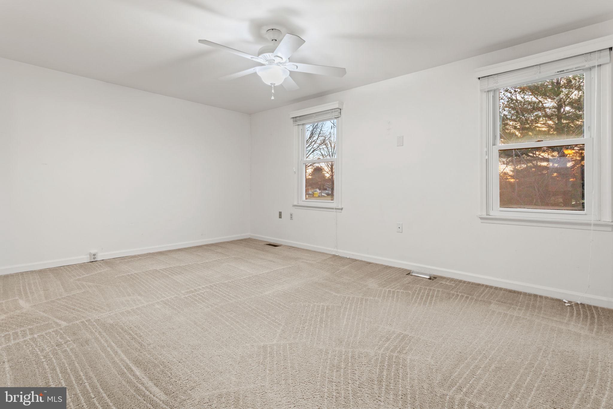 117 ADAMS CT