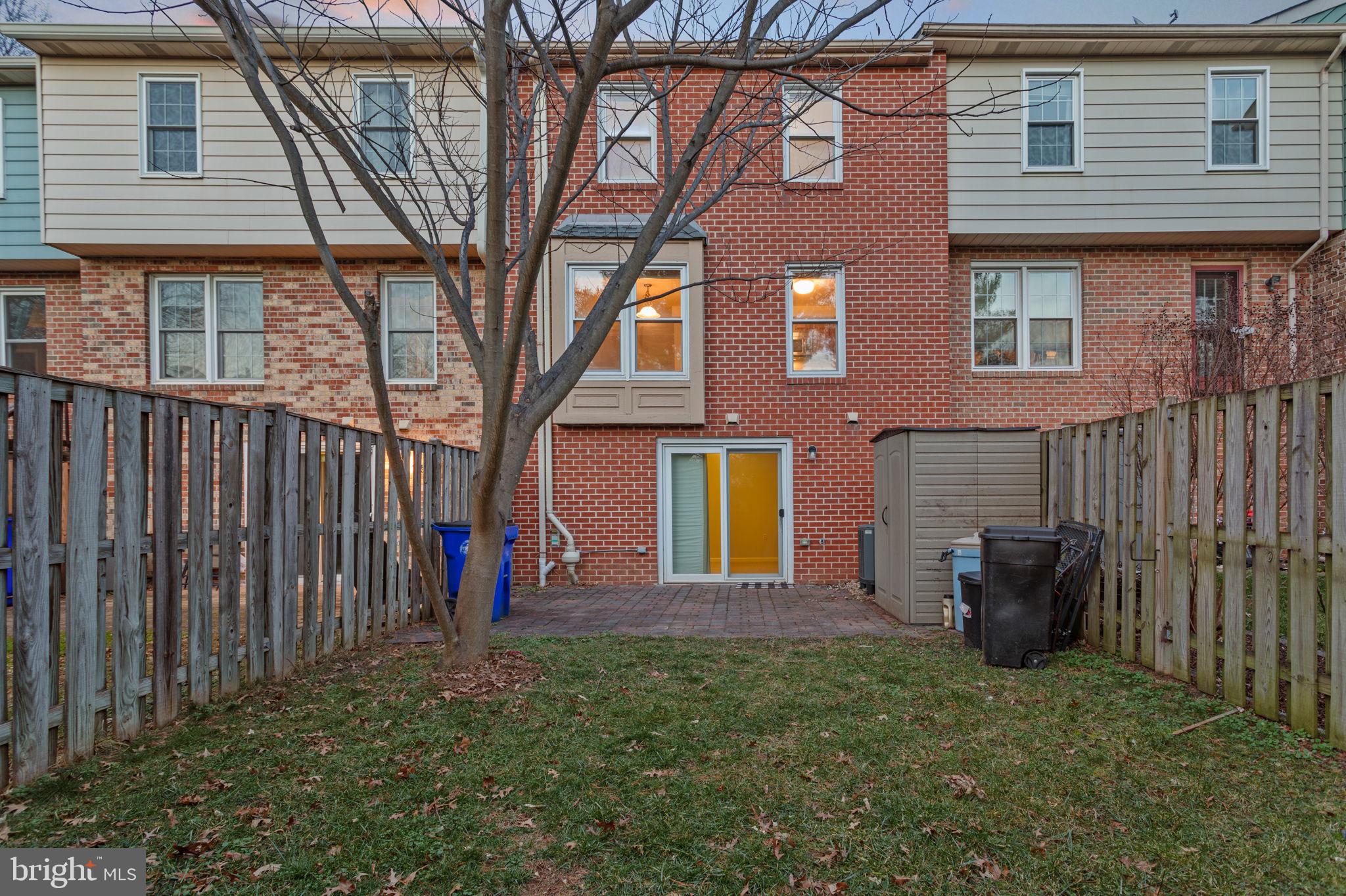 117 ADAMS CT