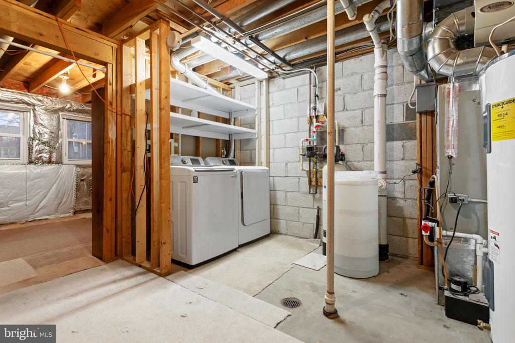 117 ADAMS CT