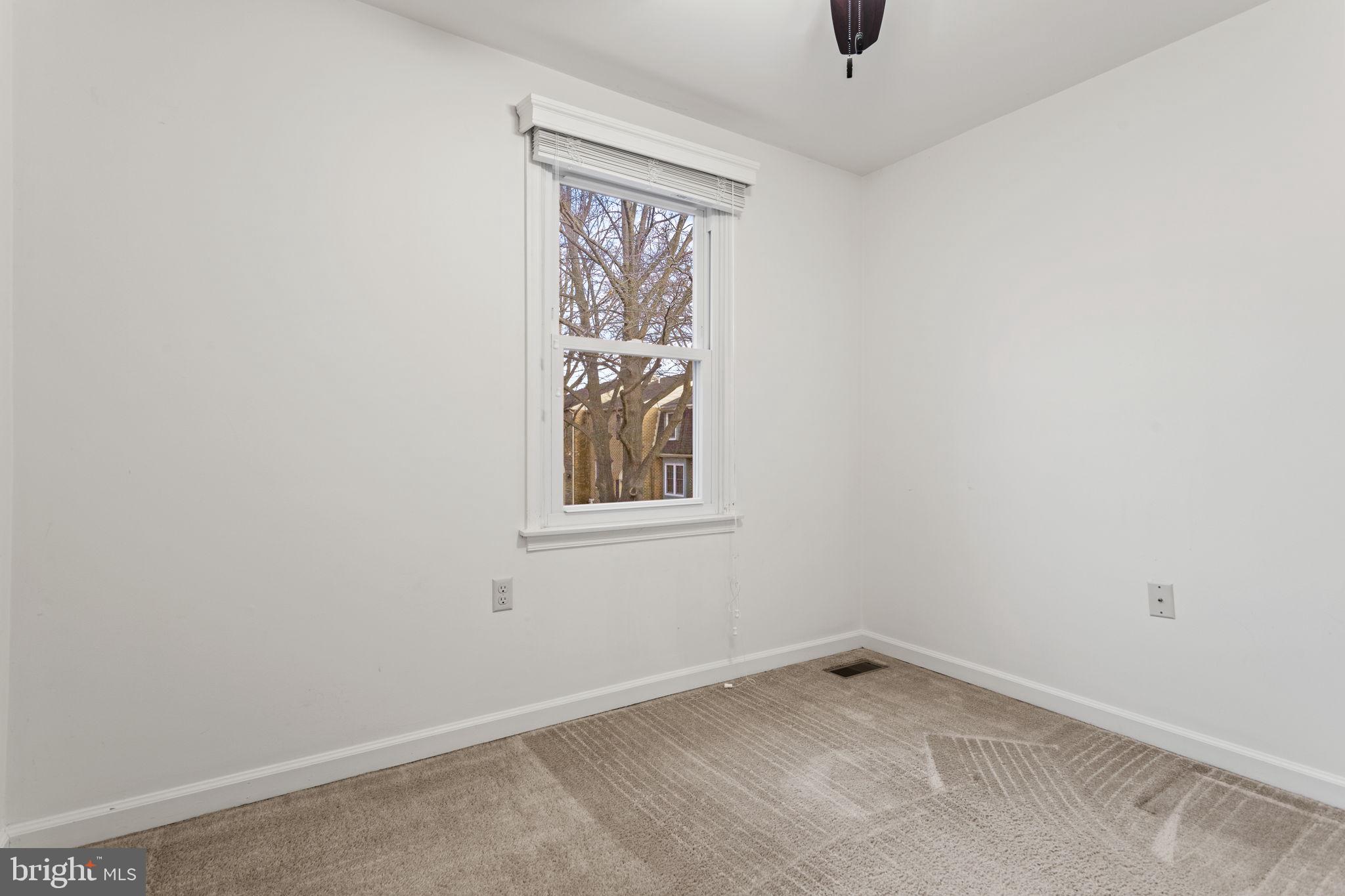 117 ADAMS CT