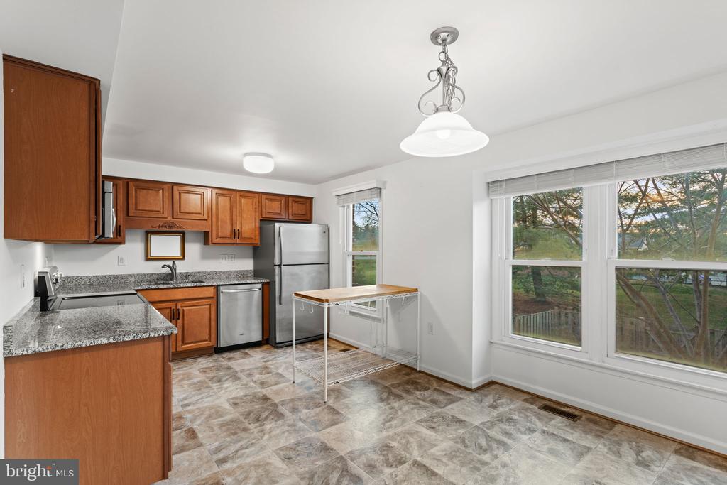 117 ADAMS CT