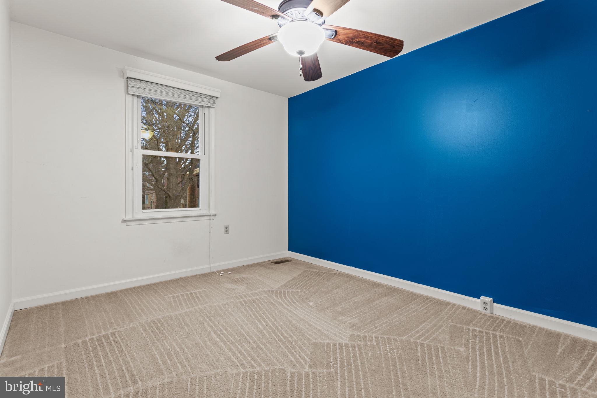 117 ADAMS CT