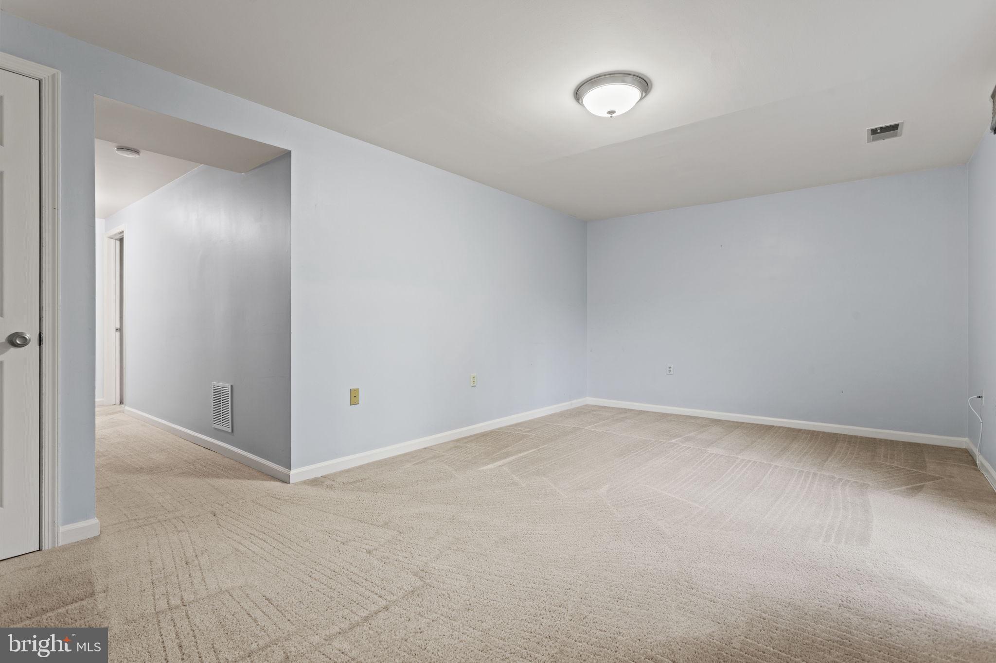 117 ADAMS CT