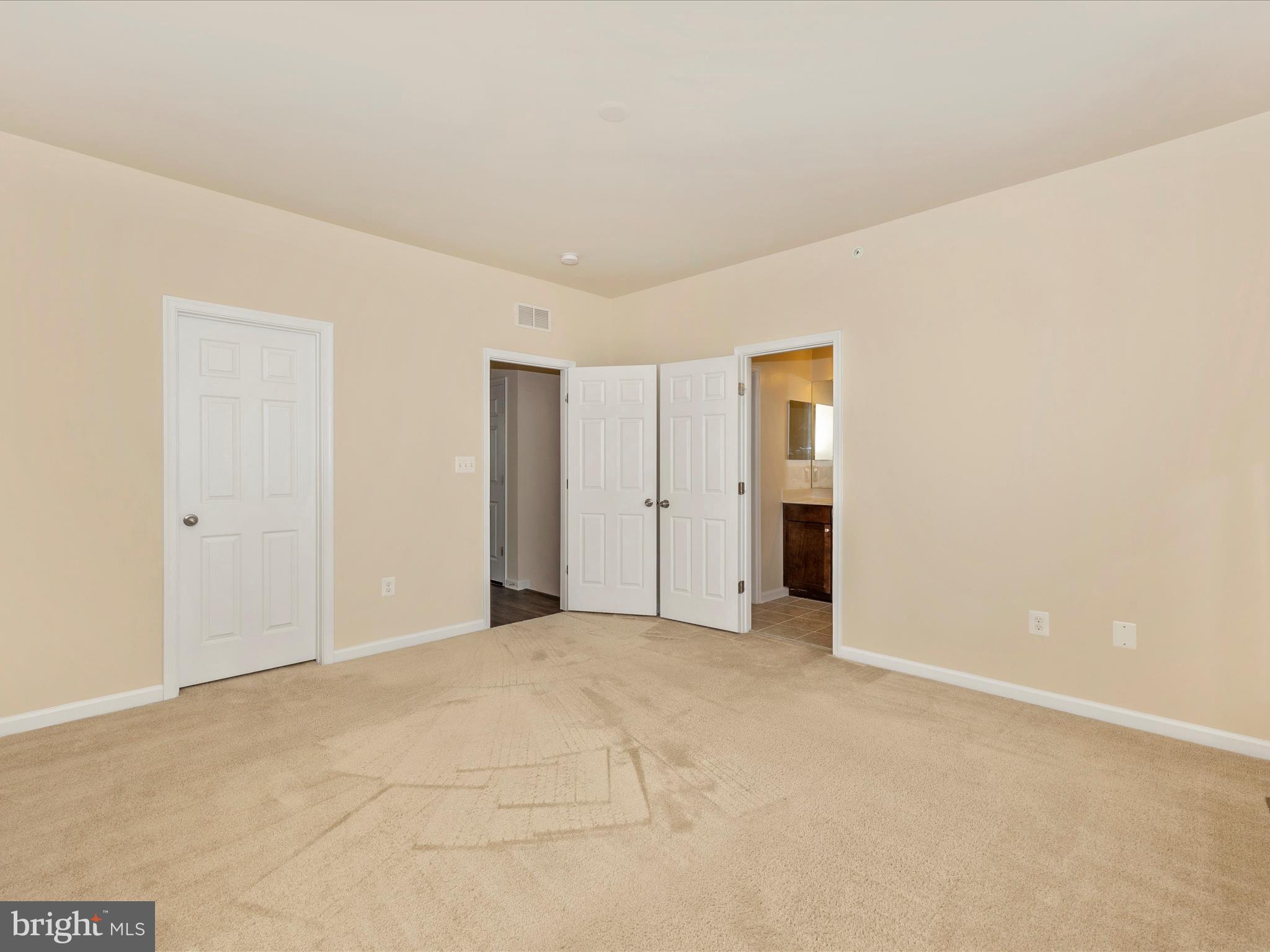 5905 LEBEN DR