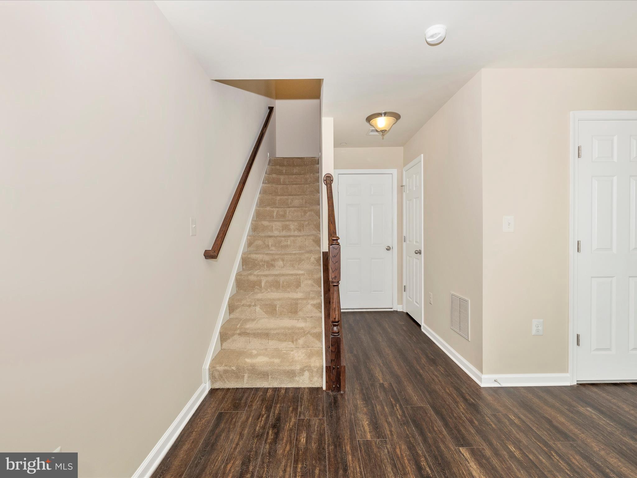 5905 LEBEN DR