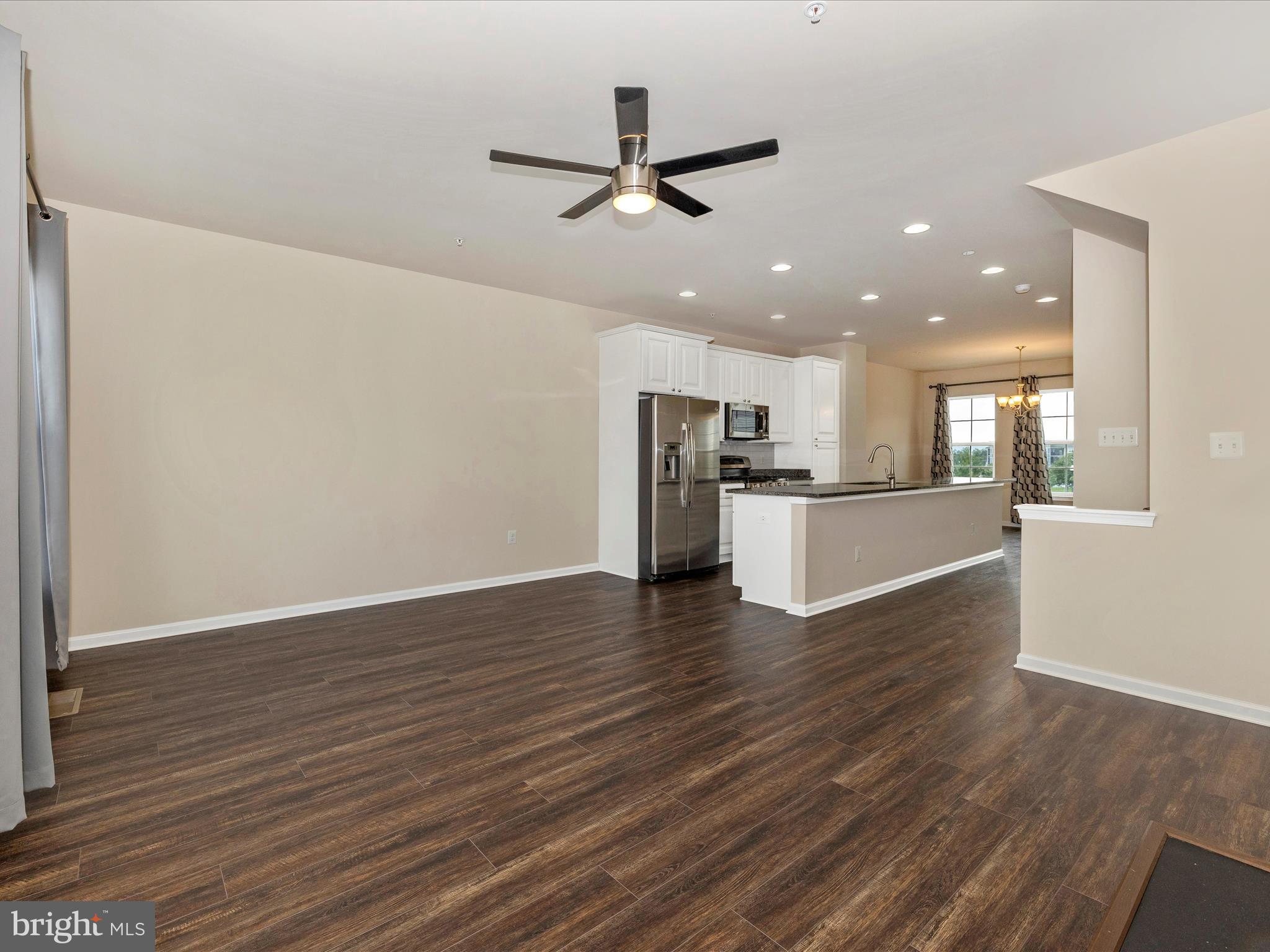 5905 LEBEN DR