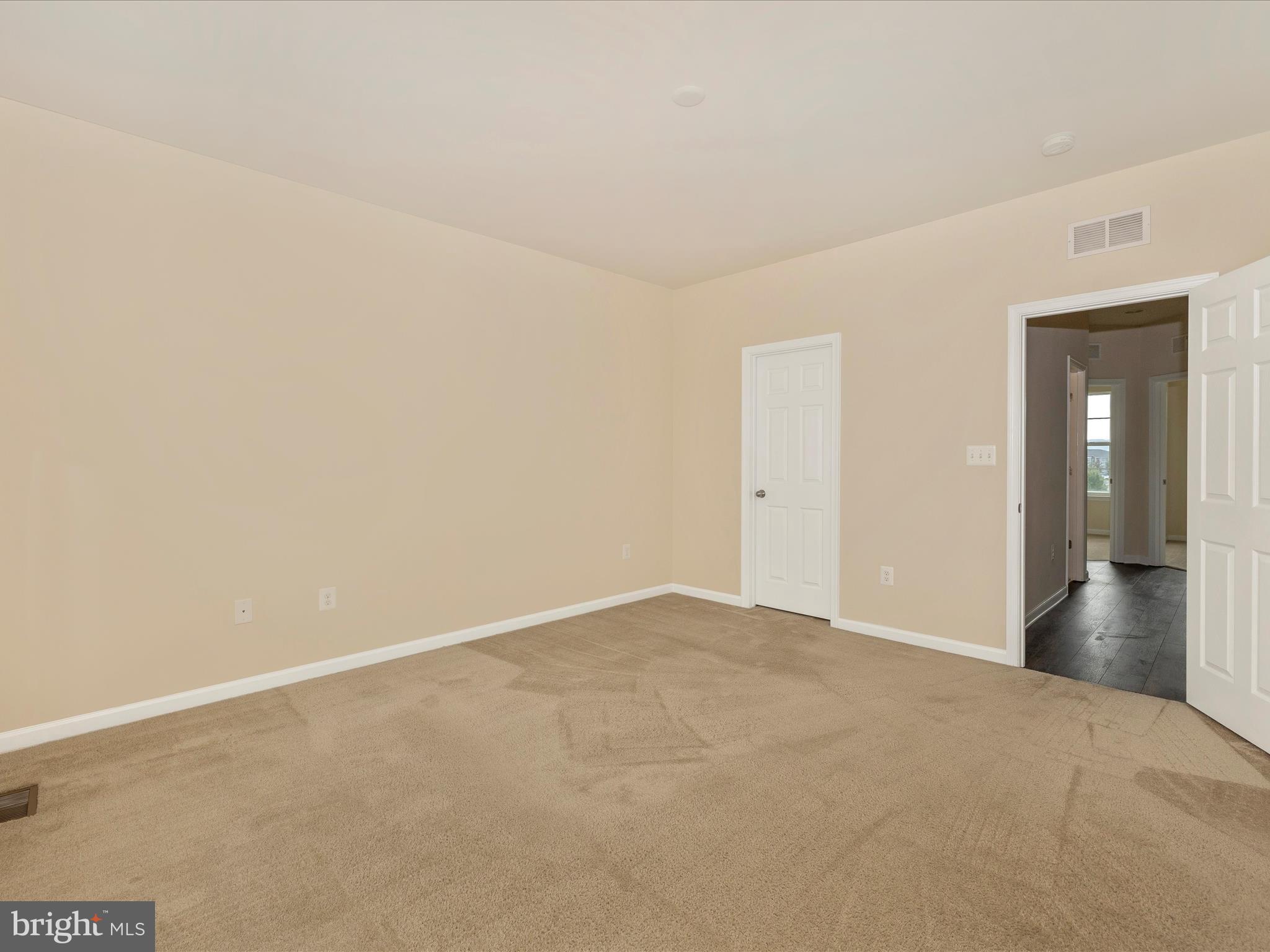 5905 LEBEN DR