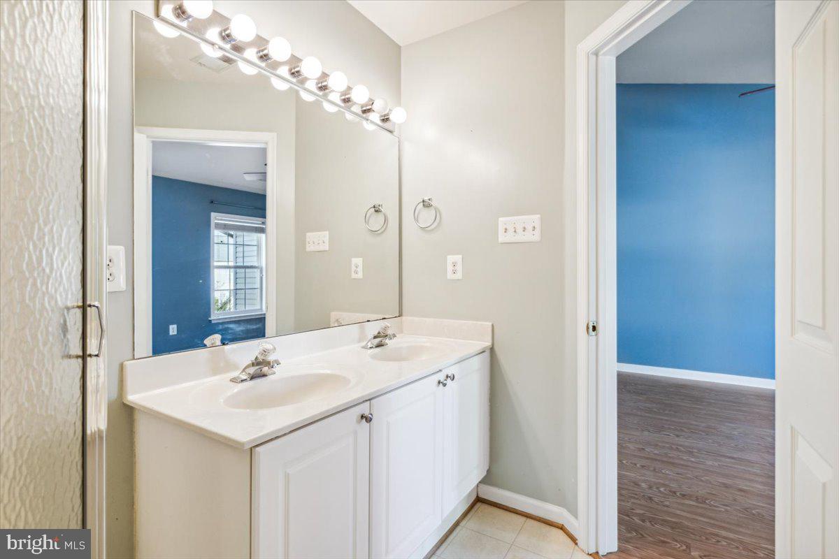 2011 ROSECRANS CT