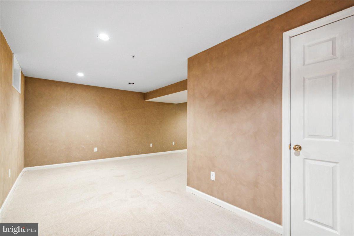 2011 ROSECRANS CT