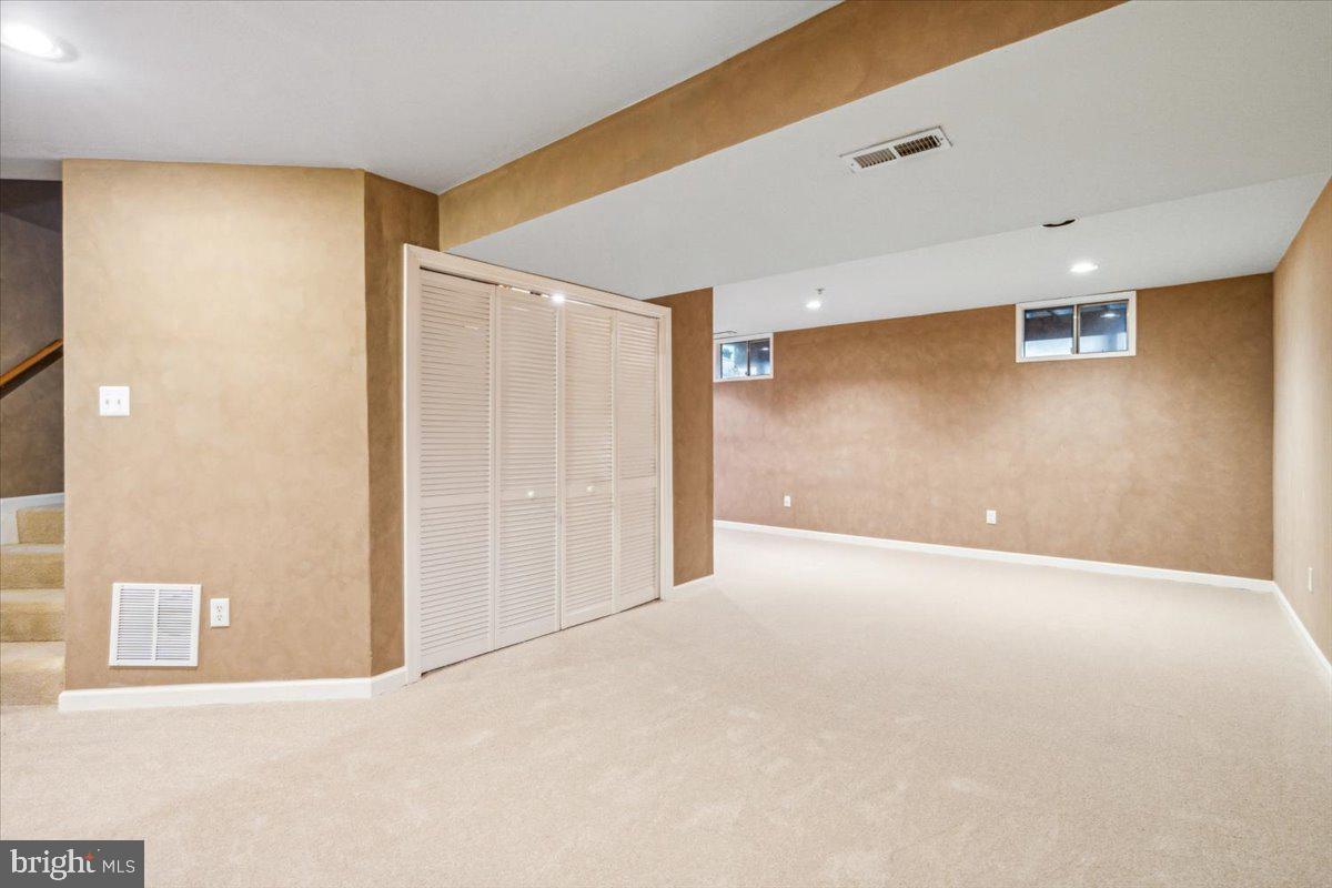 2011 ROSECRANS CT