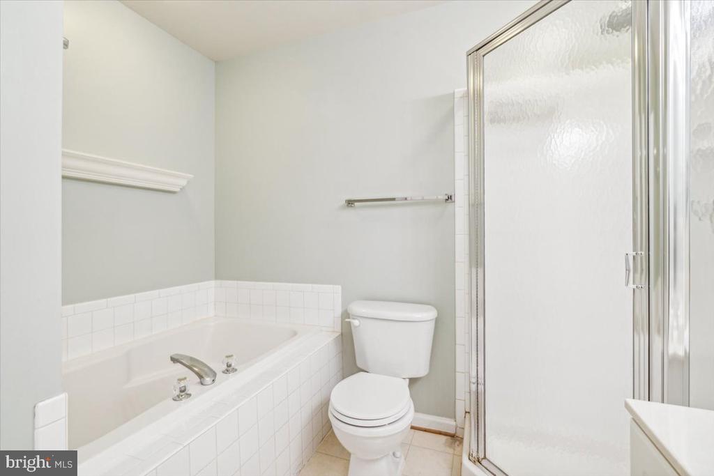 2011 ROSECRANS CT