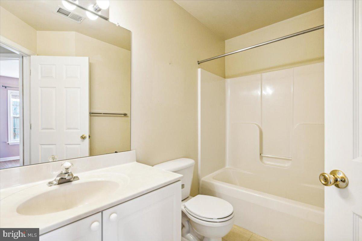 2011 ROSECRANS CT