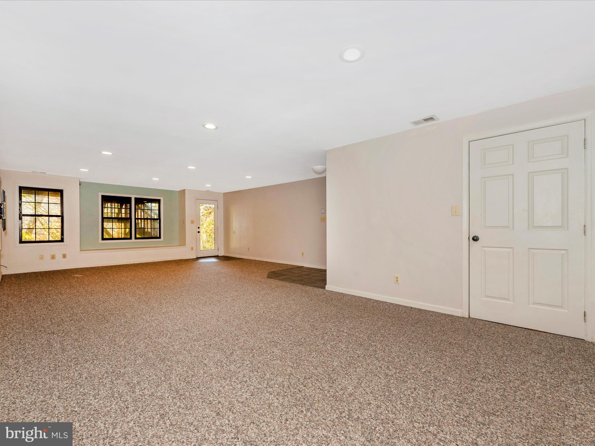 6822 Balmoral Overlook