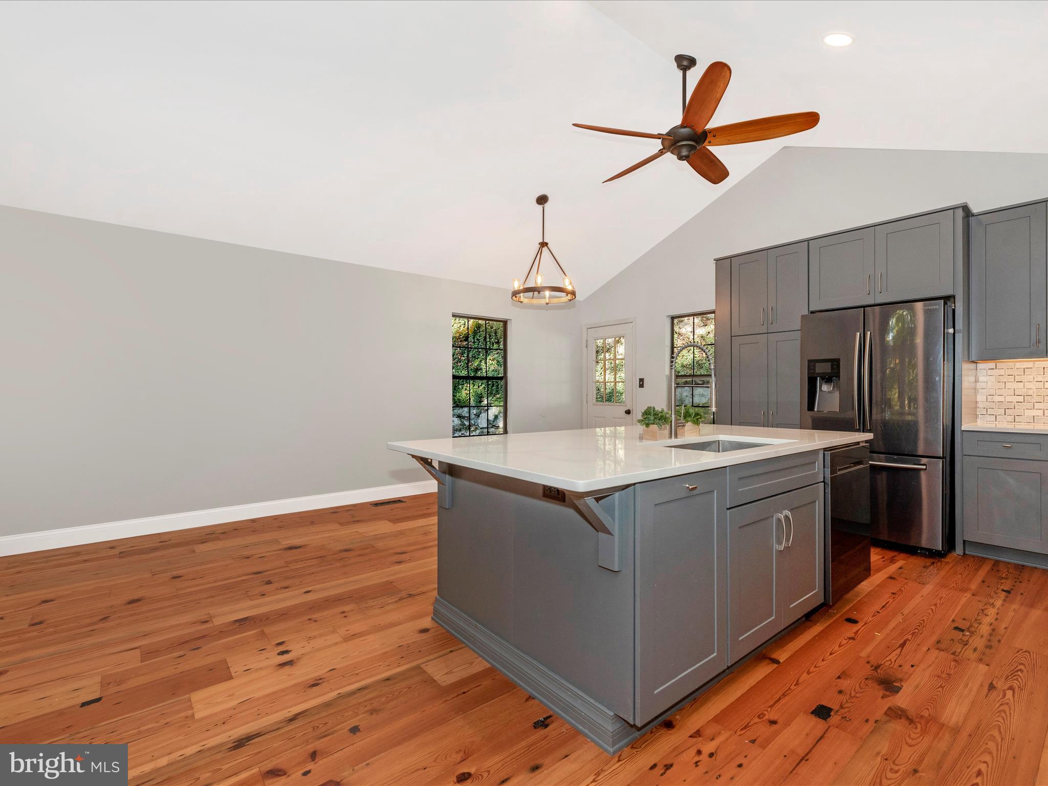6822 Balmoral Overlook