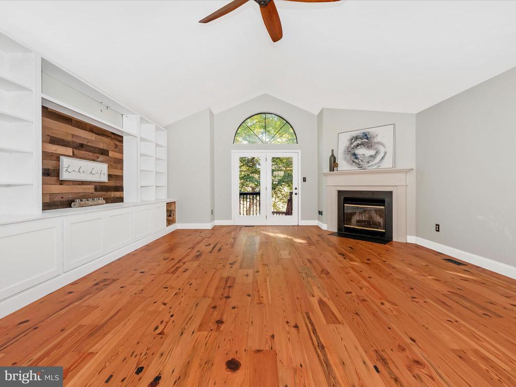 6822 Balmoral Overlook