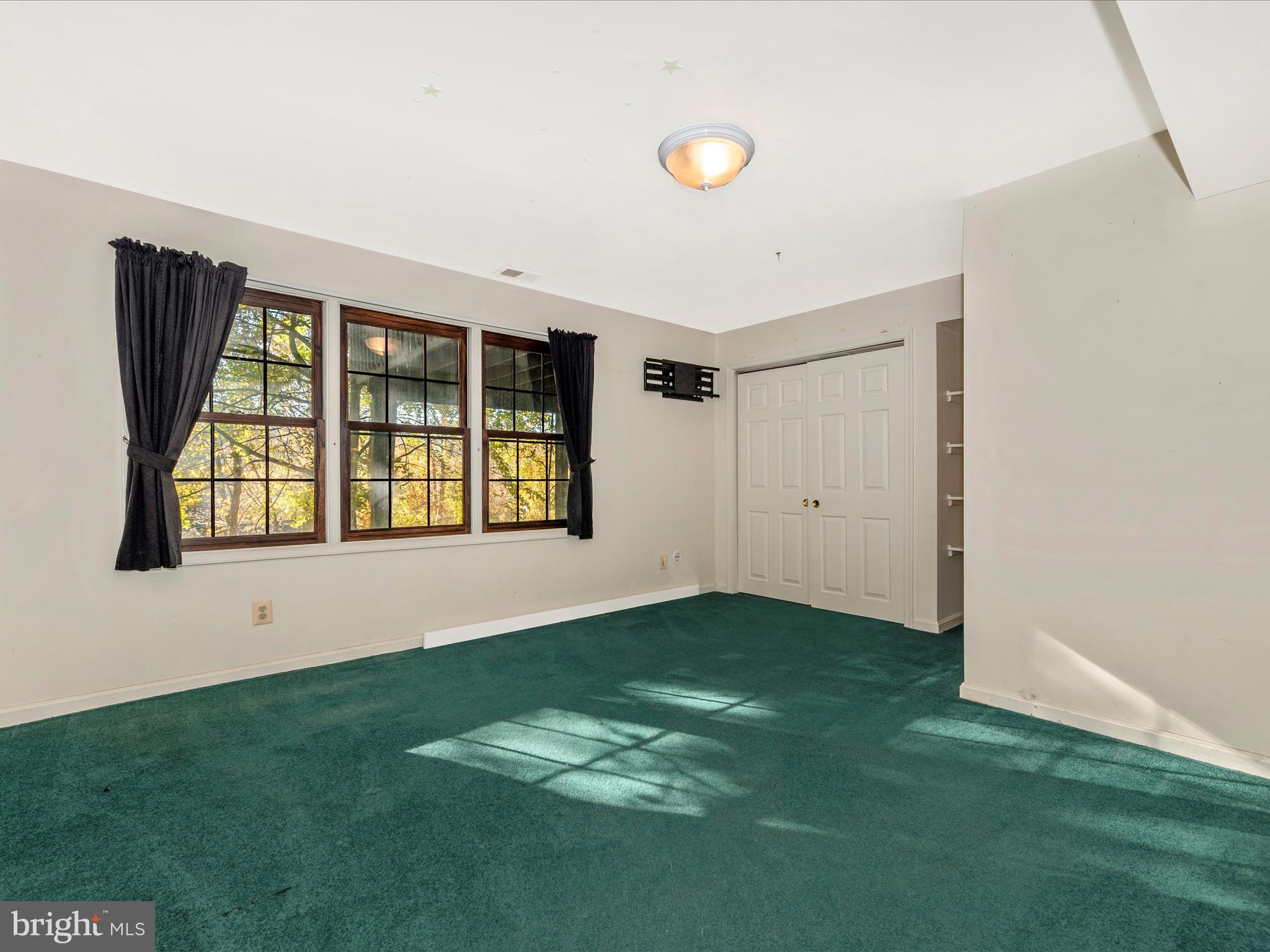 6822 Balmoral Overlook