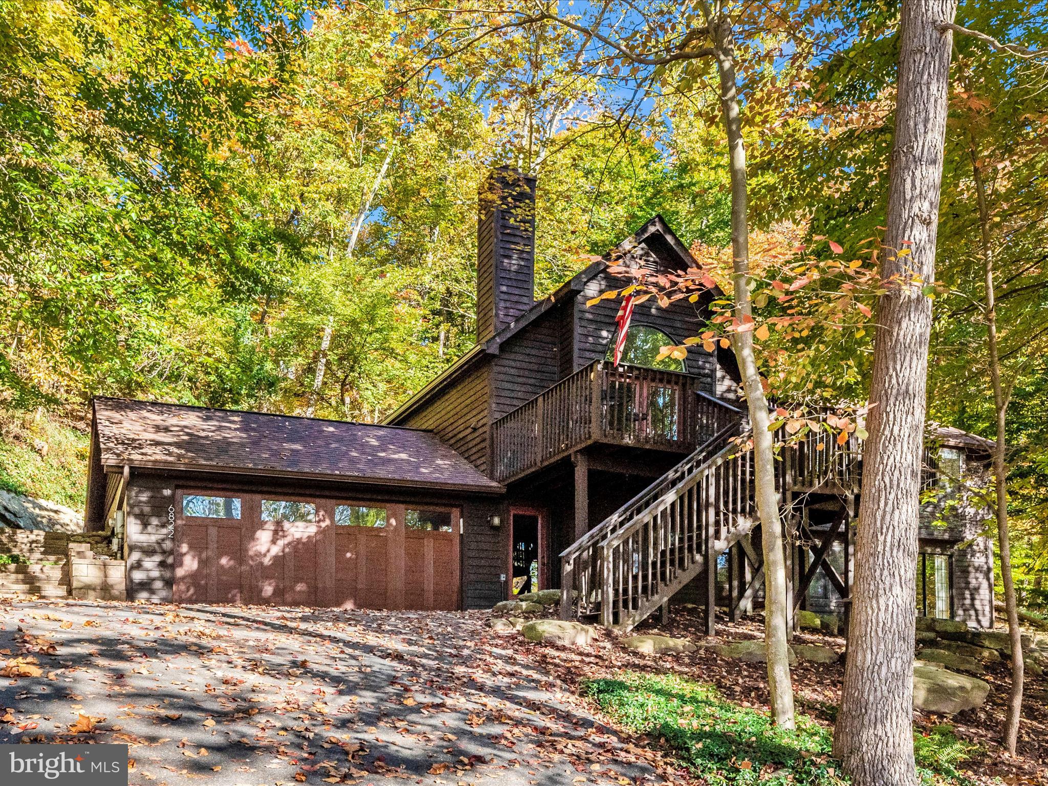 6822 Balmoral Overlook