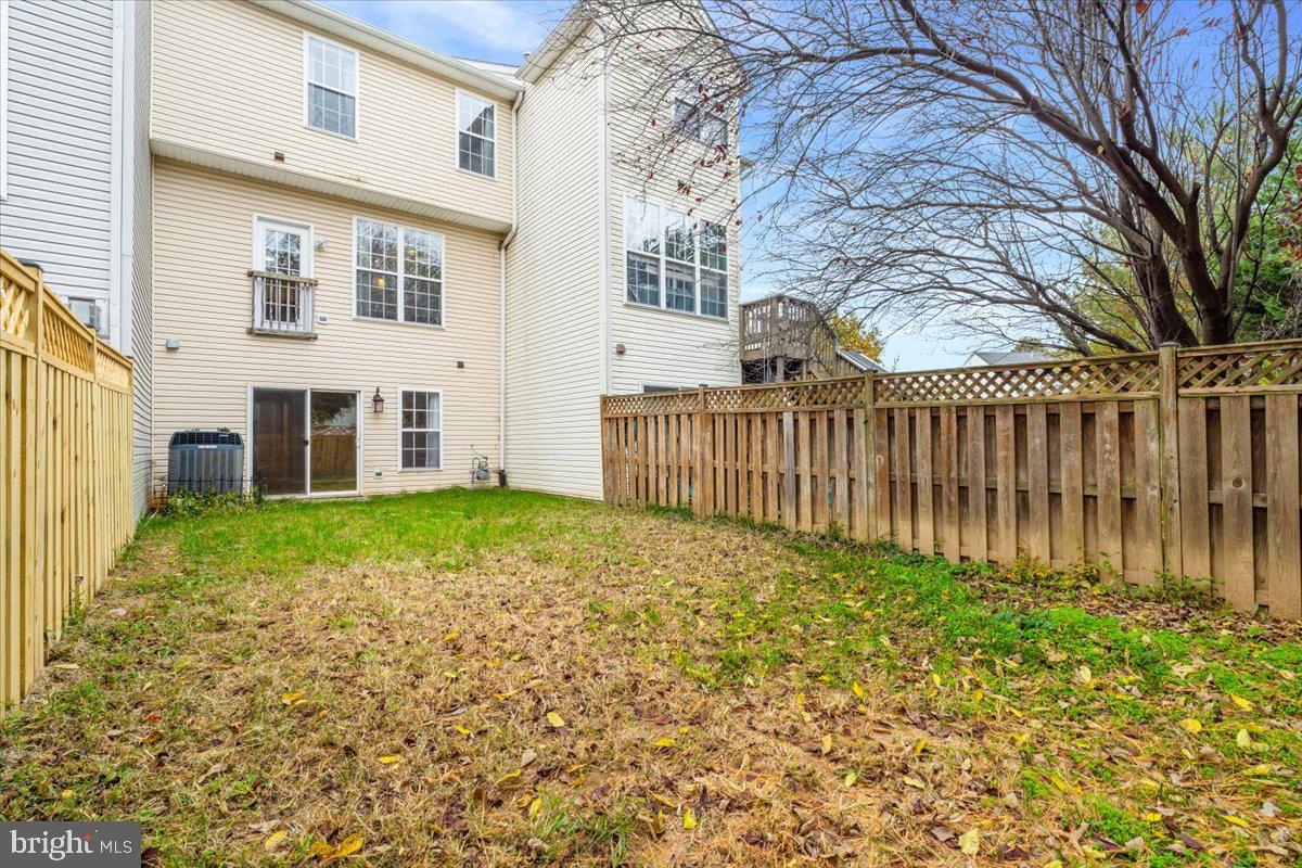 1943 CROSSING STONE CT