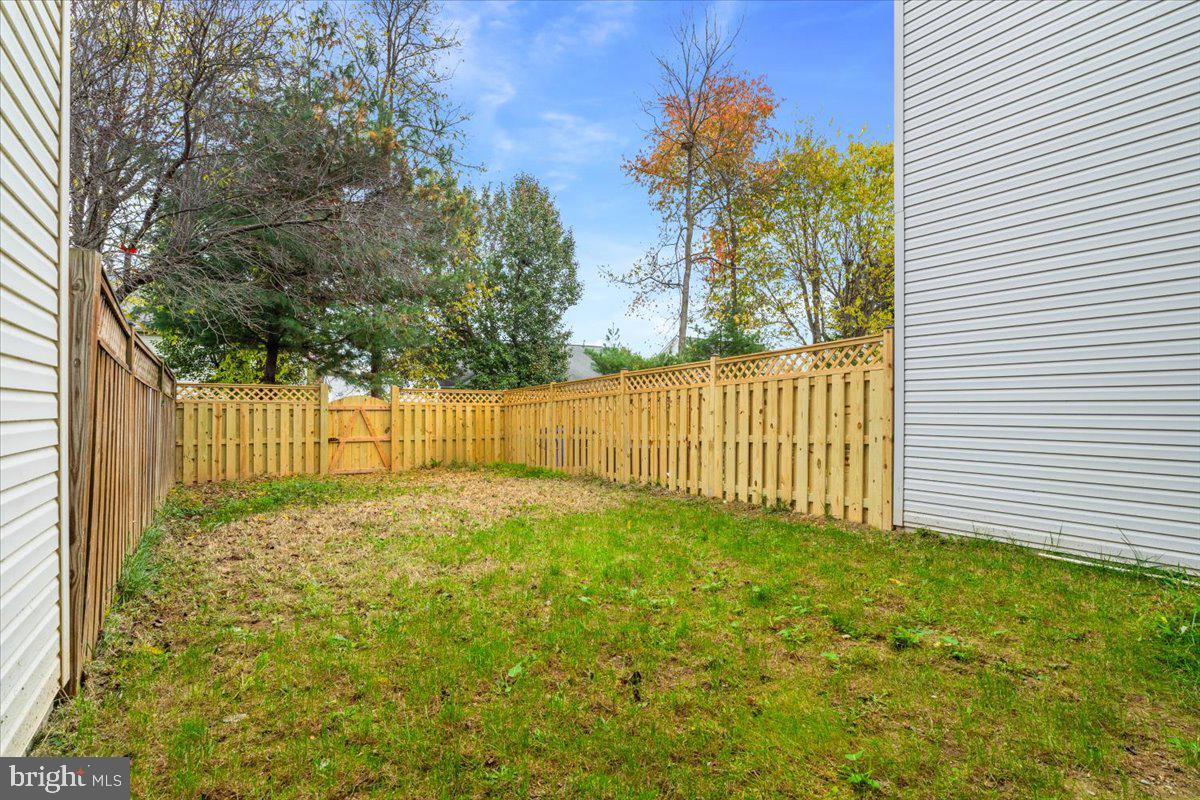 1943 CROSSING STONE CT