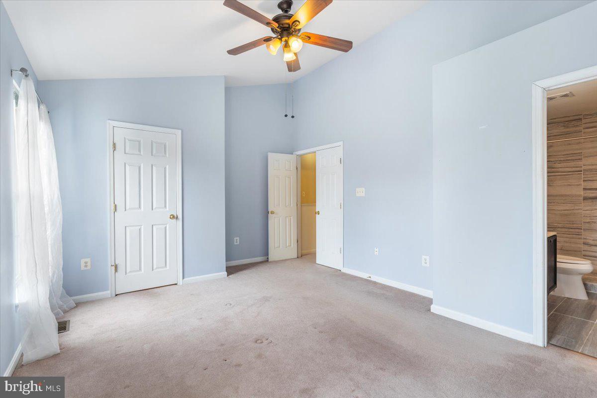 1943 CROSSING STONE CT