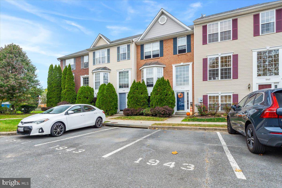 1943 CROSSING STONE CT