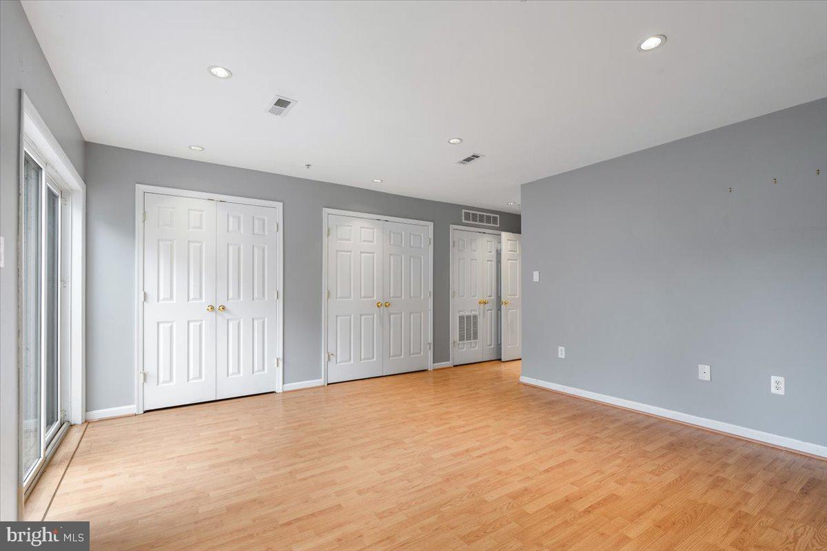 1943 CROSSING STONE CT
