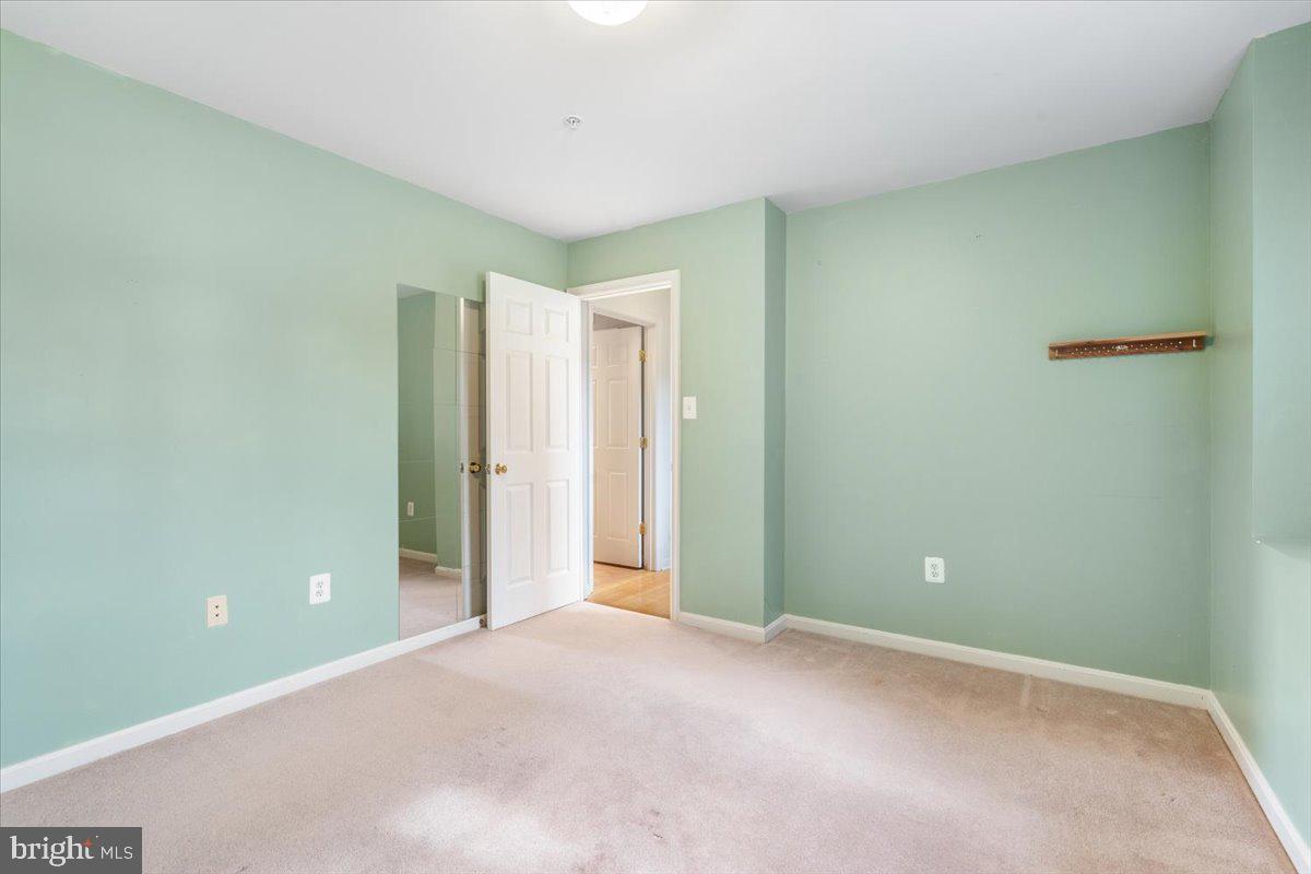 1943 CROSSING STONE CT
