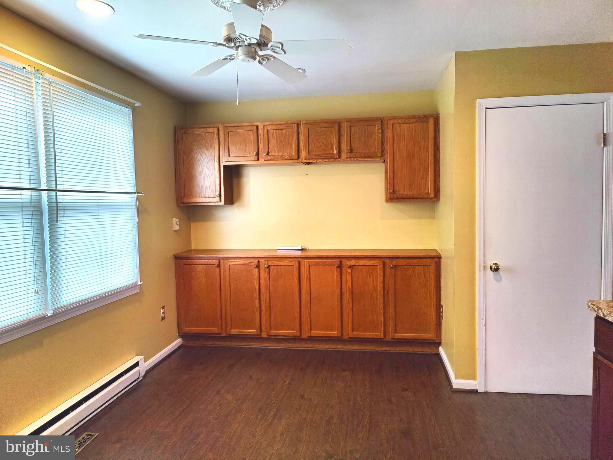 4 S Altamont Ave