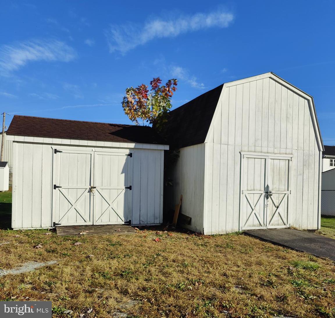 4 S Altamont Ave