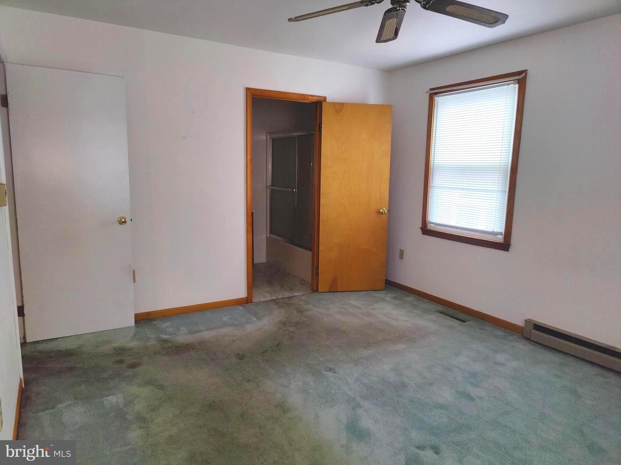 4 S Altamont Ave