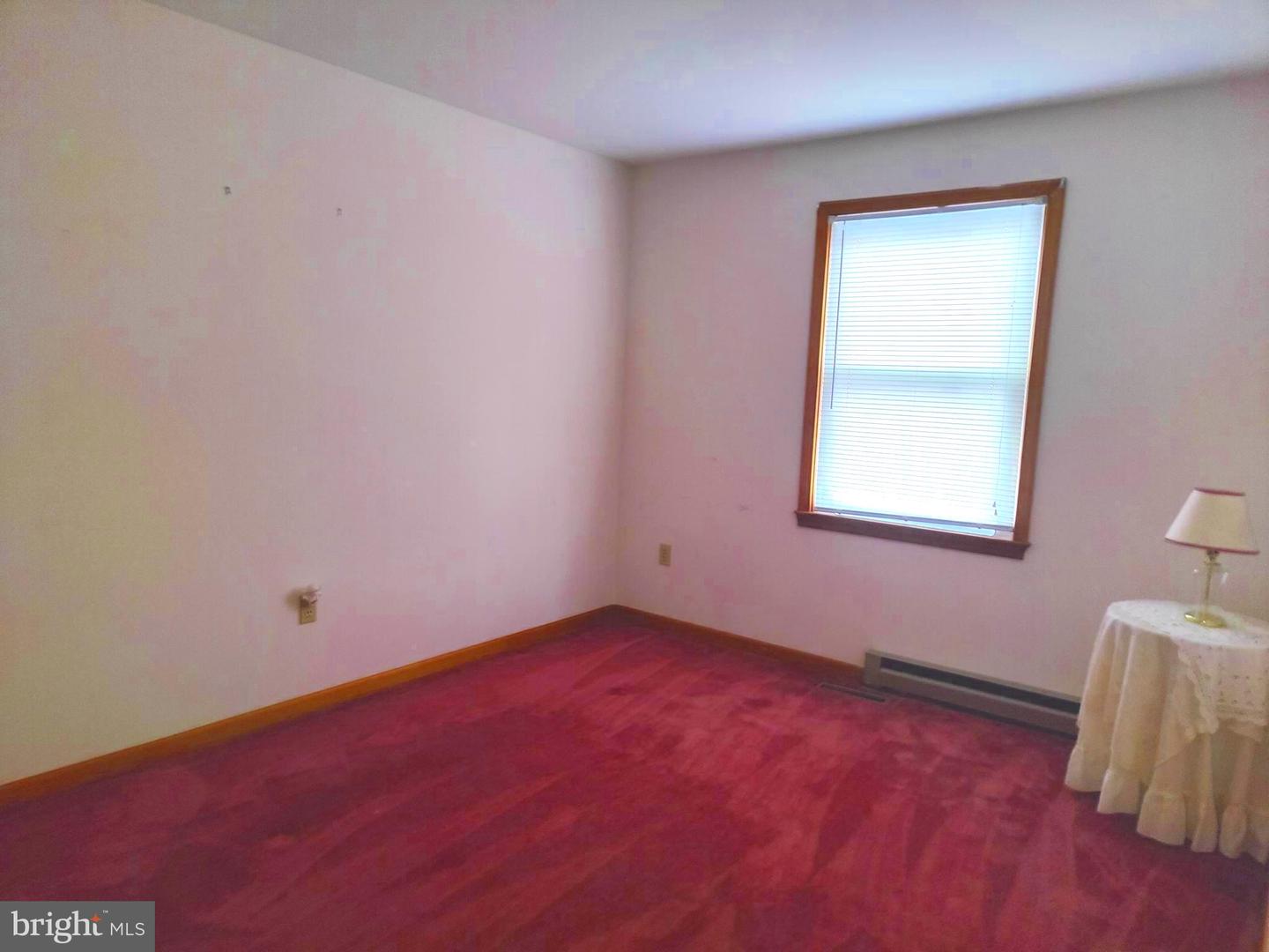 4 S Altamont Ave