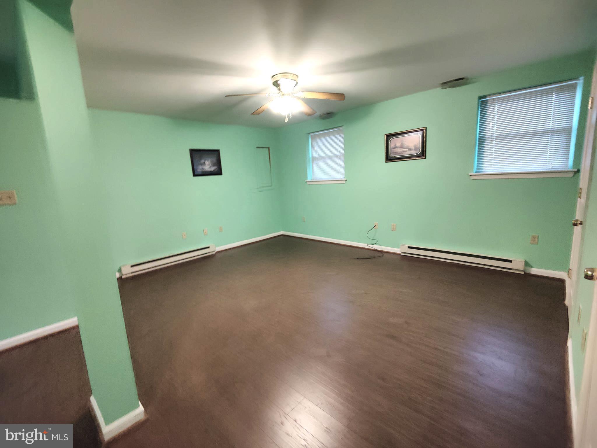 4 S Altamont Ave