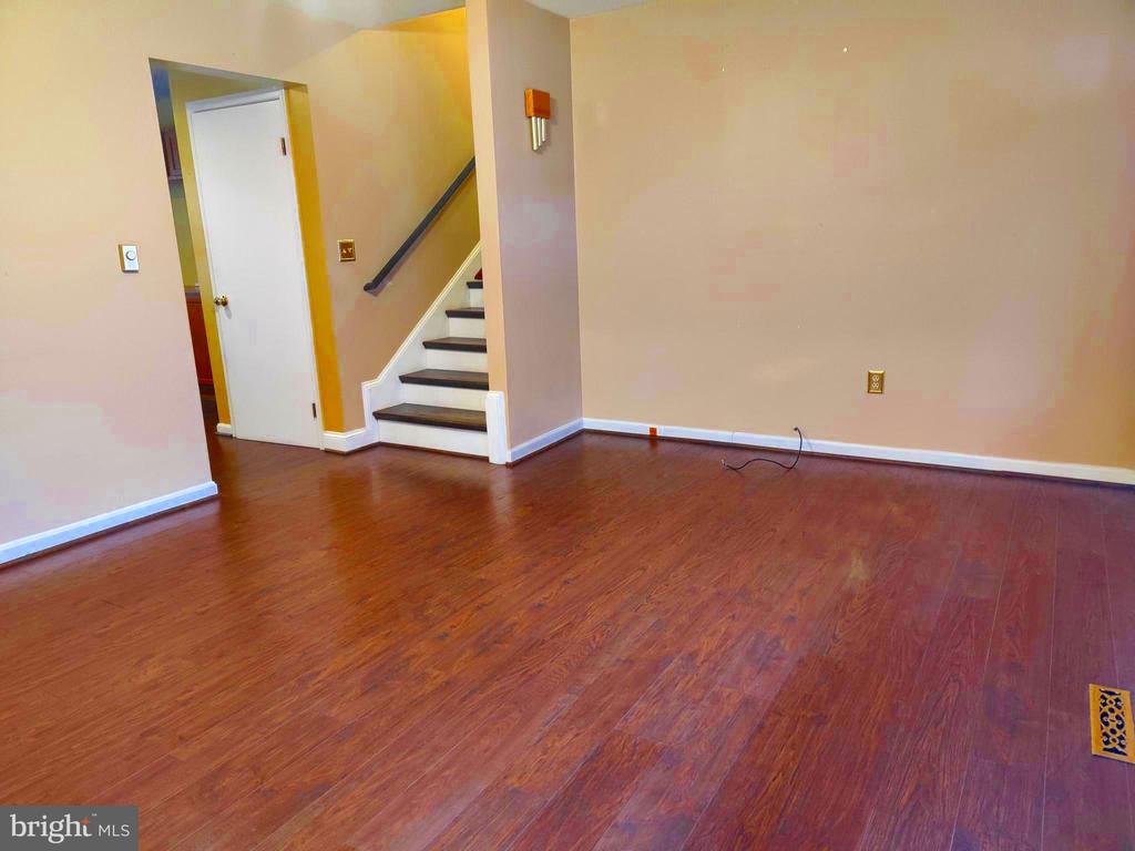4 S Altamont Ave