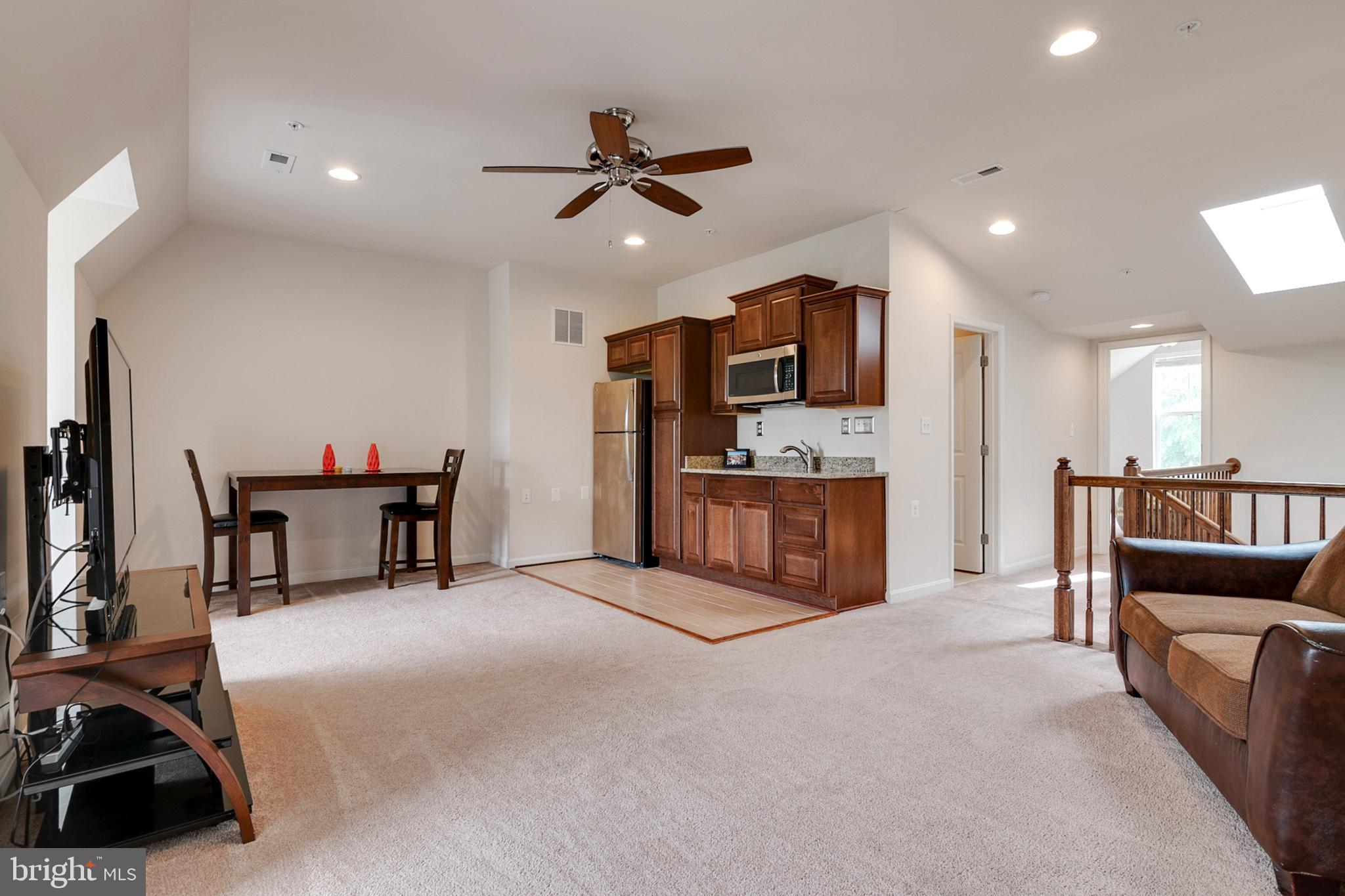 6955 COUNTRY CLUB TER
