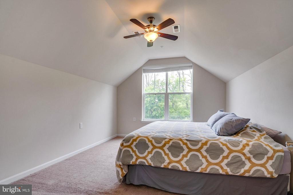 6955 COUNTRY CLUB TER