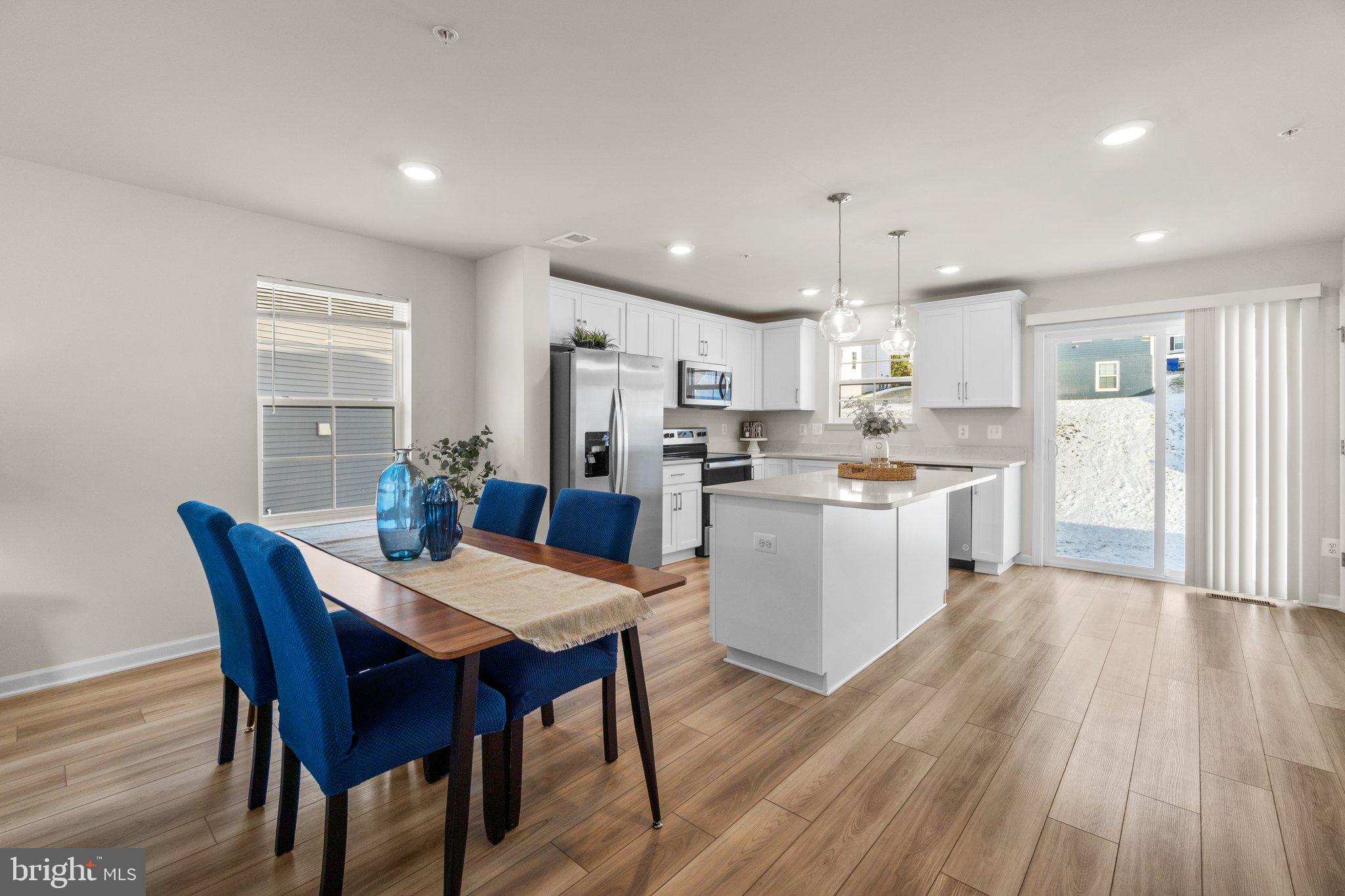 6 Westview Dr