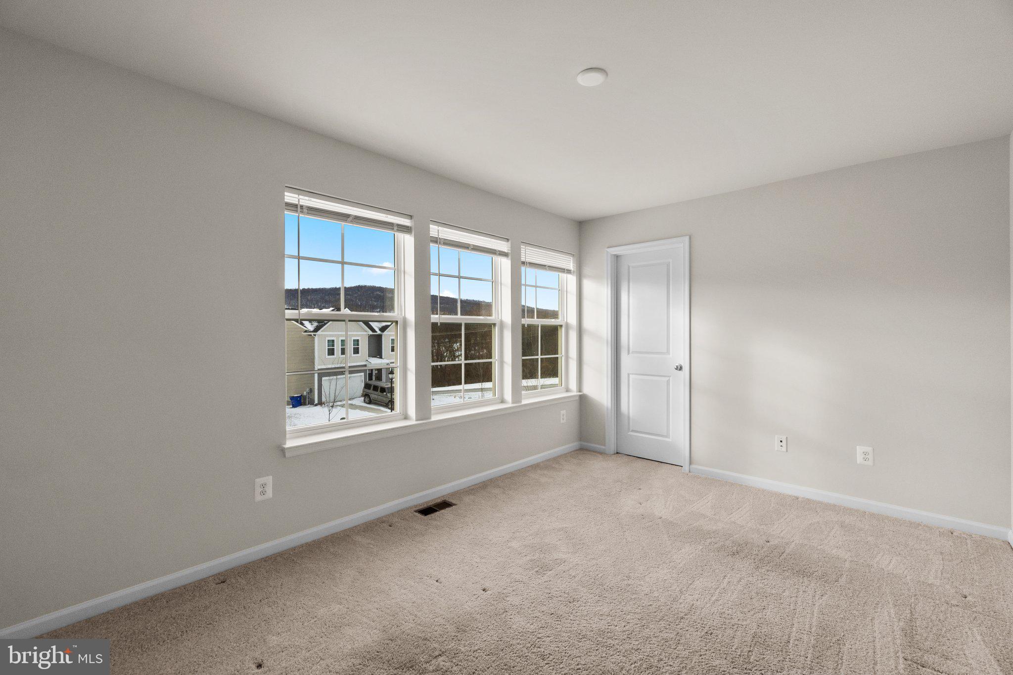 6 Westview Dr